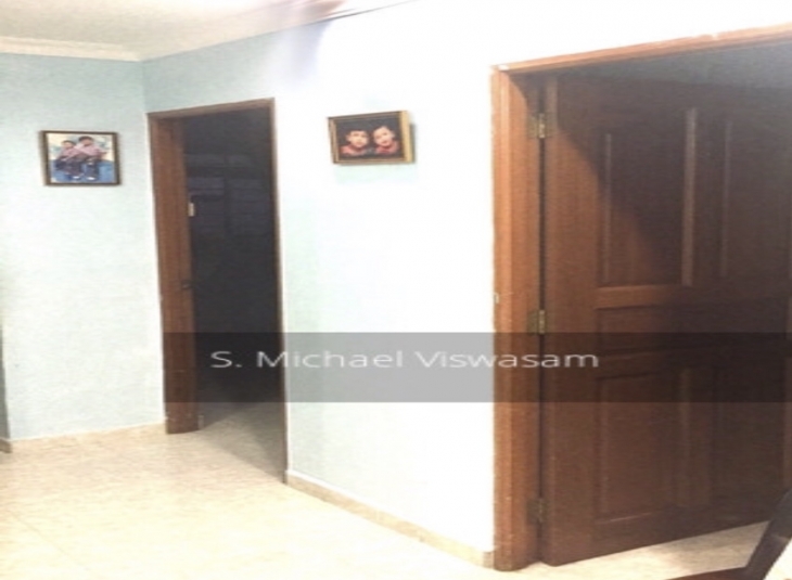 HDB in 208 BUKIT BATOK STREET 21
