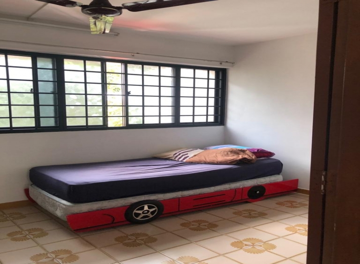 215 BUKIT BATOK STREET 21